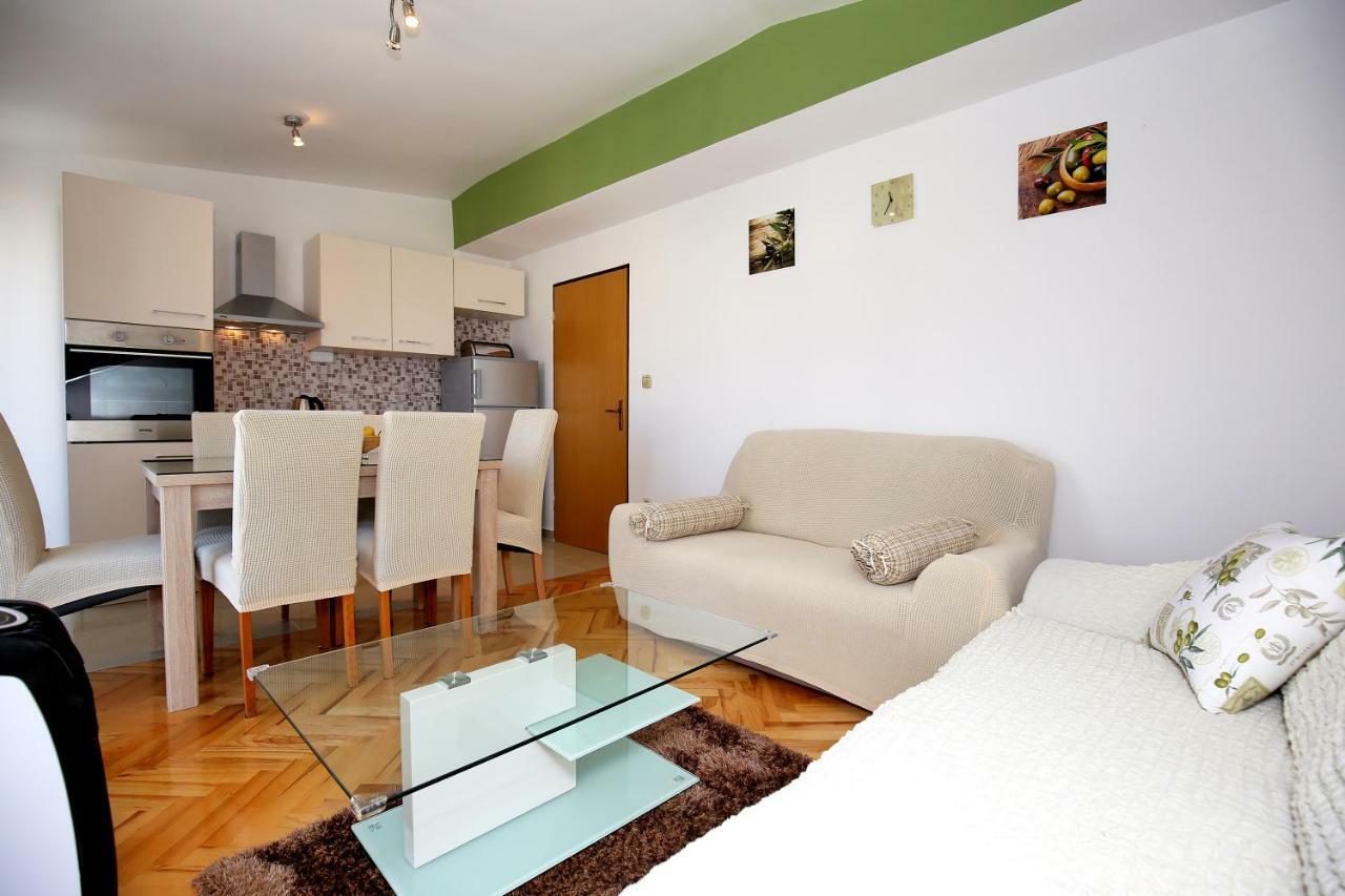 Apartments Mara Zadar Exterior photo